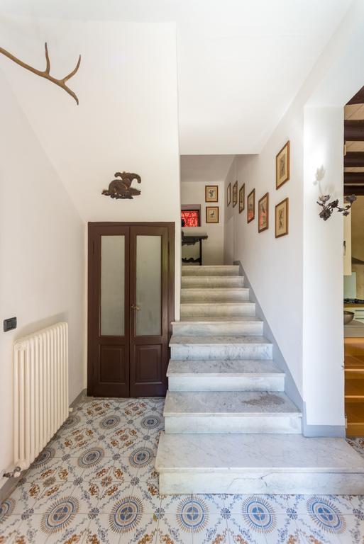 Villa La Rossa Fiumelatte Bagian luar foto