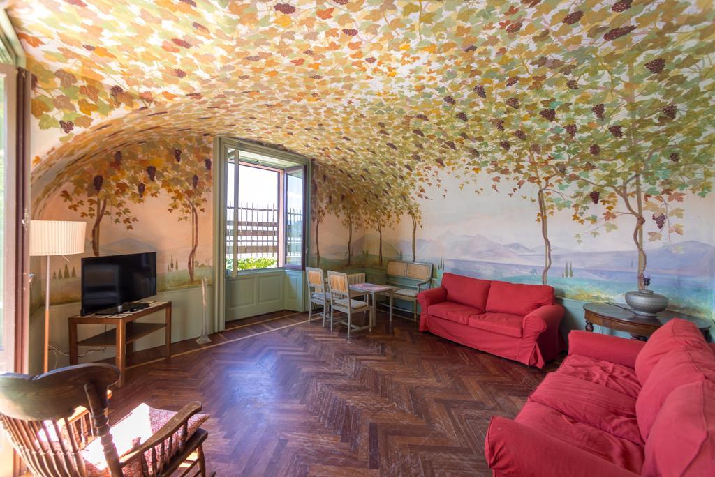 Villa La Rossa Fiumelatte Bagian luar foto