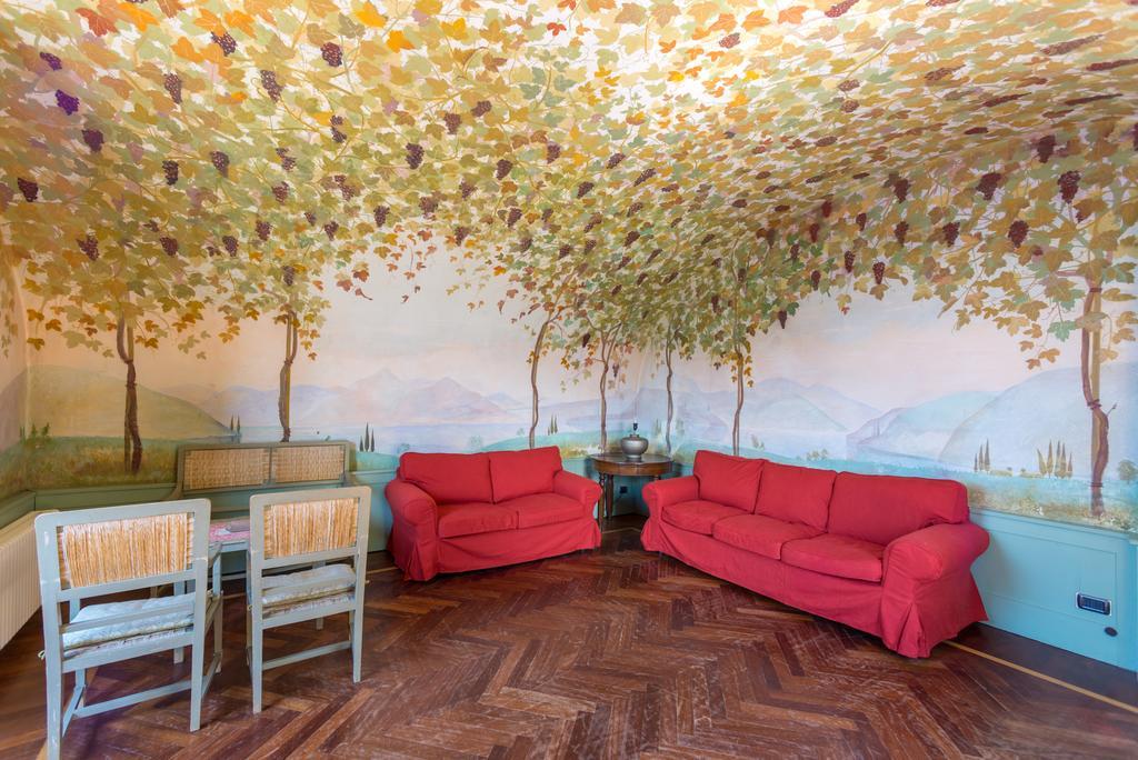Villa La Rossa Fiumelatte Bagian luar foto