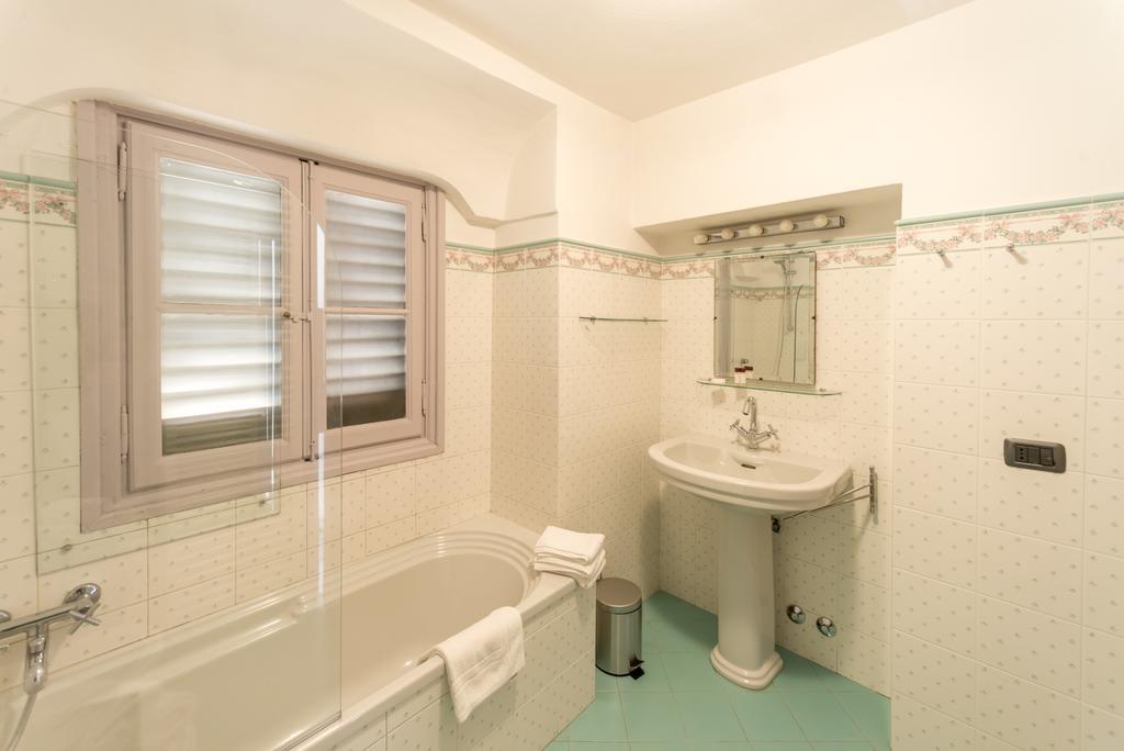 Villa La Rossa Fiumelatte Bagian luar foto